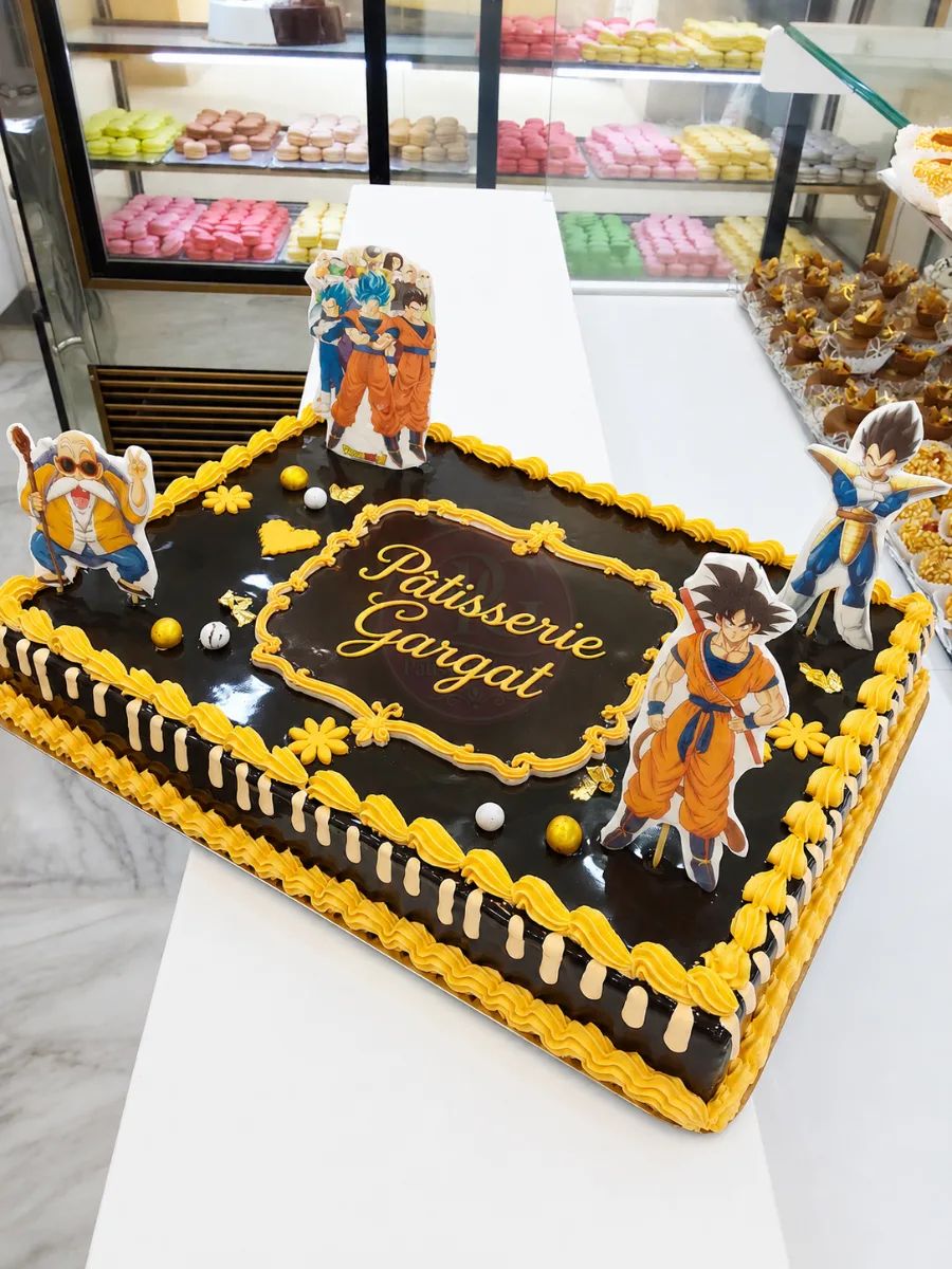 Gâteau rectangulaire personnalisé — pâtisserie Gargat Skikda